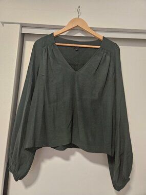 GAP Dark Green Flowy V-neck Blouse - Medium